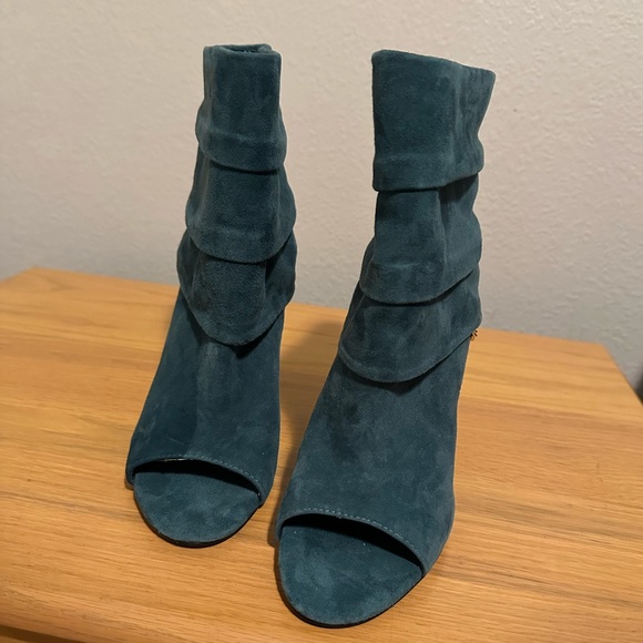 Guess Womens Adilee Leather Peep Toe Dressy Booties Shoes - Picture 4 of 4